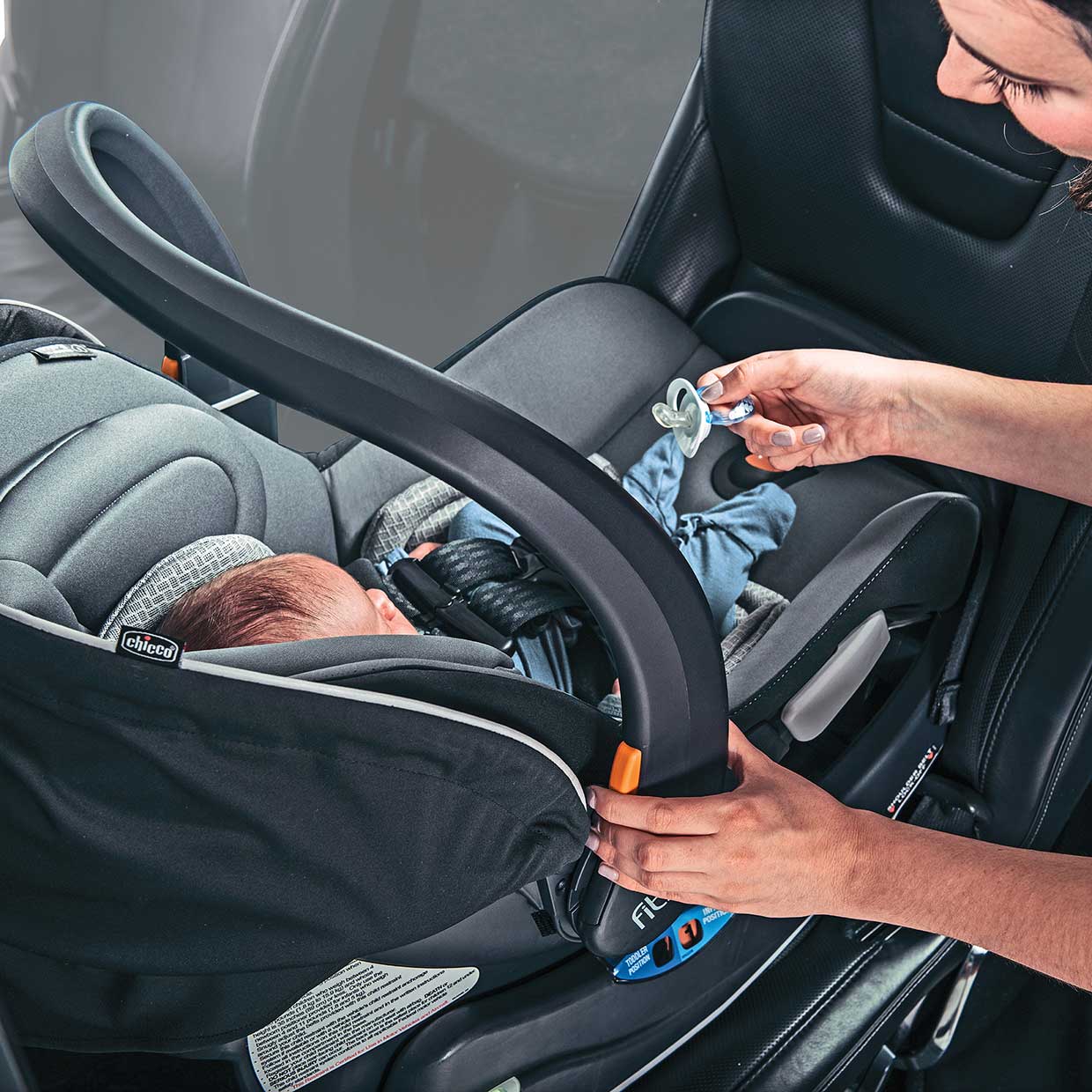 Chicco Fit2 Adapt Infant and Toddler Car Seat image