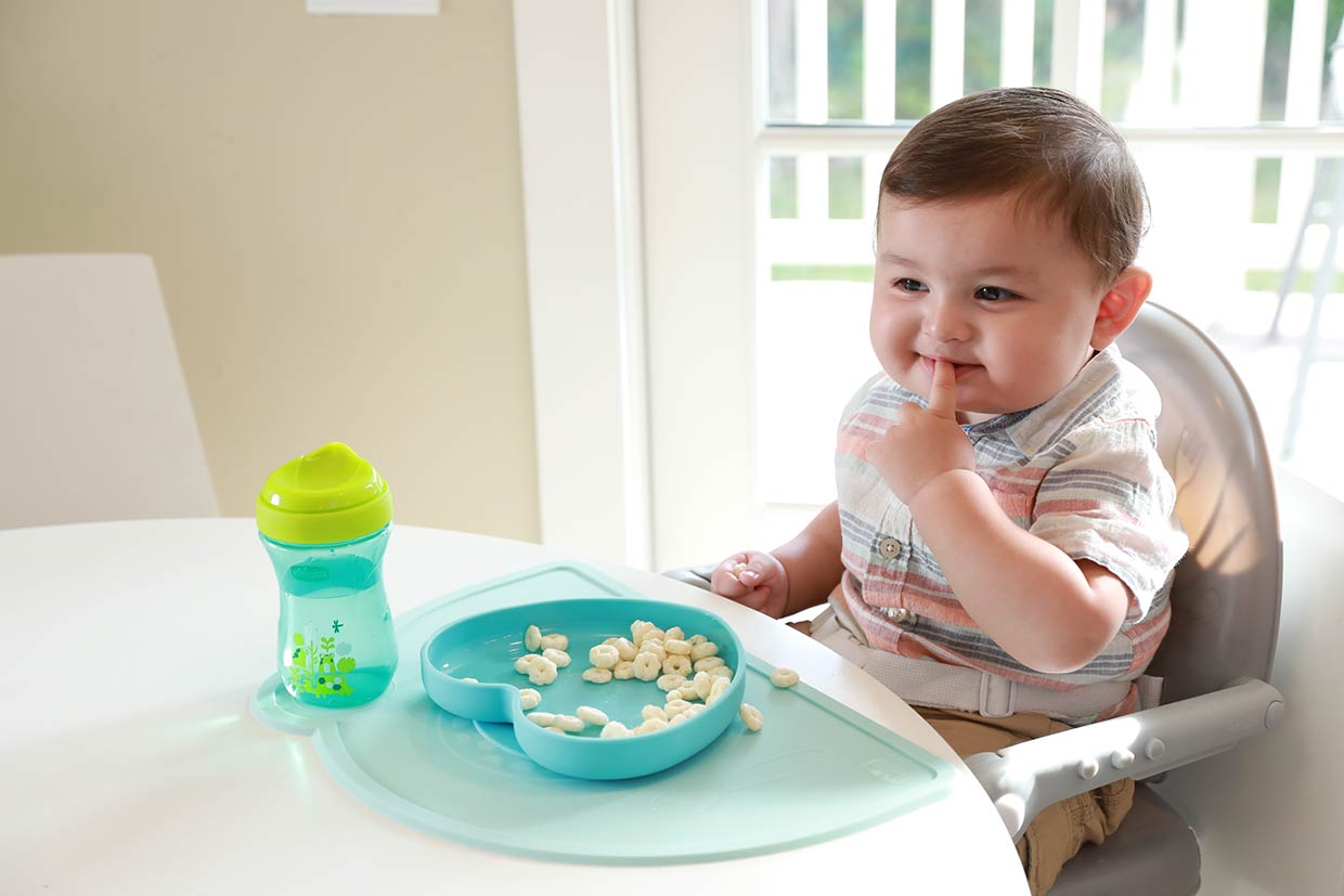 Baby-Led Weaning What to Expect baby weaning image