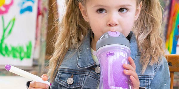 How to Introduce a Sippy Cup article image